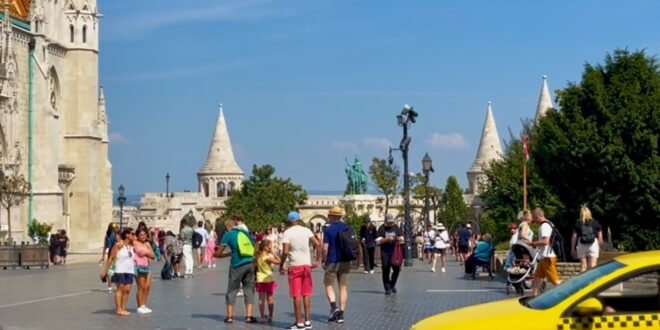 Buda Castle Visit Attractions Getting around with Wheelchair